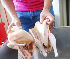 wan-li-xiang-chicken-marinated-in-herbal-soup